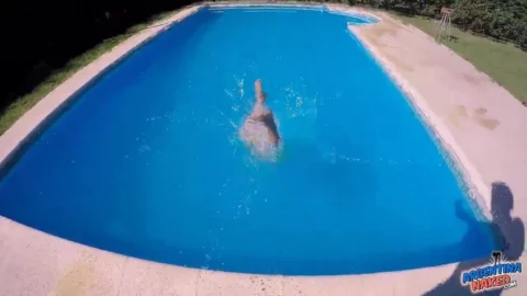 Busty Teen Big Cameltoe In Wet Tight Leggins In The Pool!