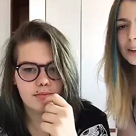 Chubby girl showing tits