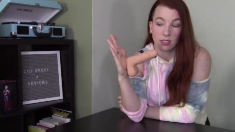 Lily O’Riley and the Statistically Average Dildo Review (SFW) – Average Joe