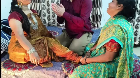 Desi Indian Porn Video – Real Desi Sex Videos Of Nokar Malkin And Mom Group Sex