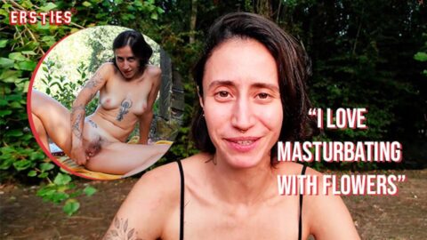Ersties – Rachel Loves To Masturbate With Flowers Outdoor