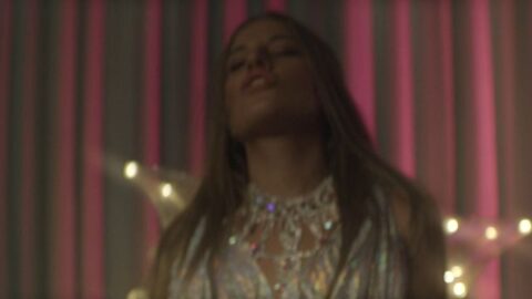 Eveline Dellai – Firefly (Official Adult Music Video)