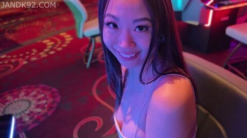 Cheating Asian Nympho Girlfriend Has Intense Orgasms Squirting Everywhere