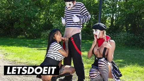 Sexy Street Mimes