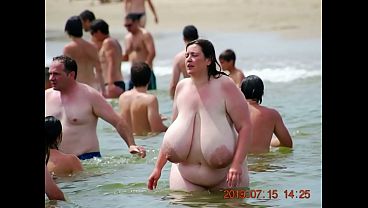 (AI GENERATED) Busty beach footage volume 1 (Fapermann)