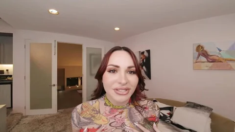 BaDoinkVR Aviana Violet’s Pussy Was Soaking Through Her Panties When You Saved Her From Possessive Fan