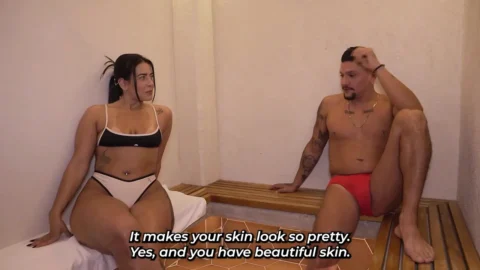Sex between strangers – Big-bootied woman gets fucked by muscular man in the sauna