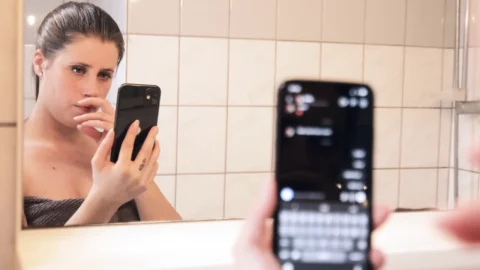 Bathroom Balls Deep – Lady Lyne