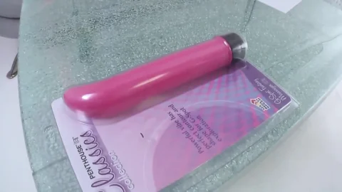 Big boobs solo mode for the milf!