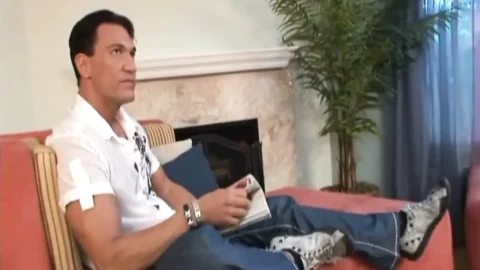 Big boobs and muscle man threesome