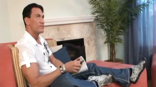 Big boobs and muscle man threesome