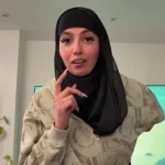 Cute Hijabi sucks a white cock whilst her parents are upstairs