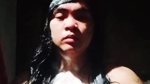 Filipina Babe Plays in Abandoned Comfort Room While on Secret Video Call – Ayesha Sy